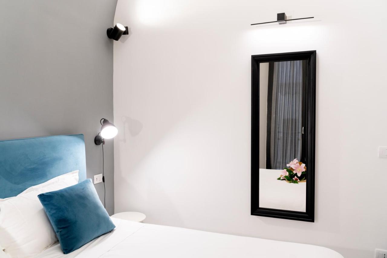 Pulcinella Suite เนเปิลส์ ภายนอก รูปภาพ
