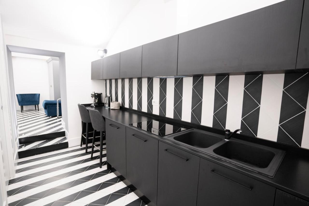Pulcinella Suite เนเปิลส์ ภายนอก รูปภาพ