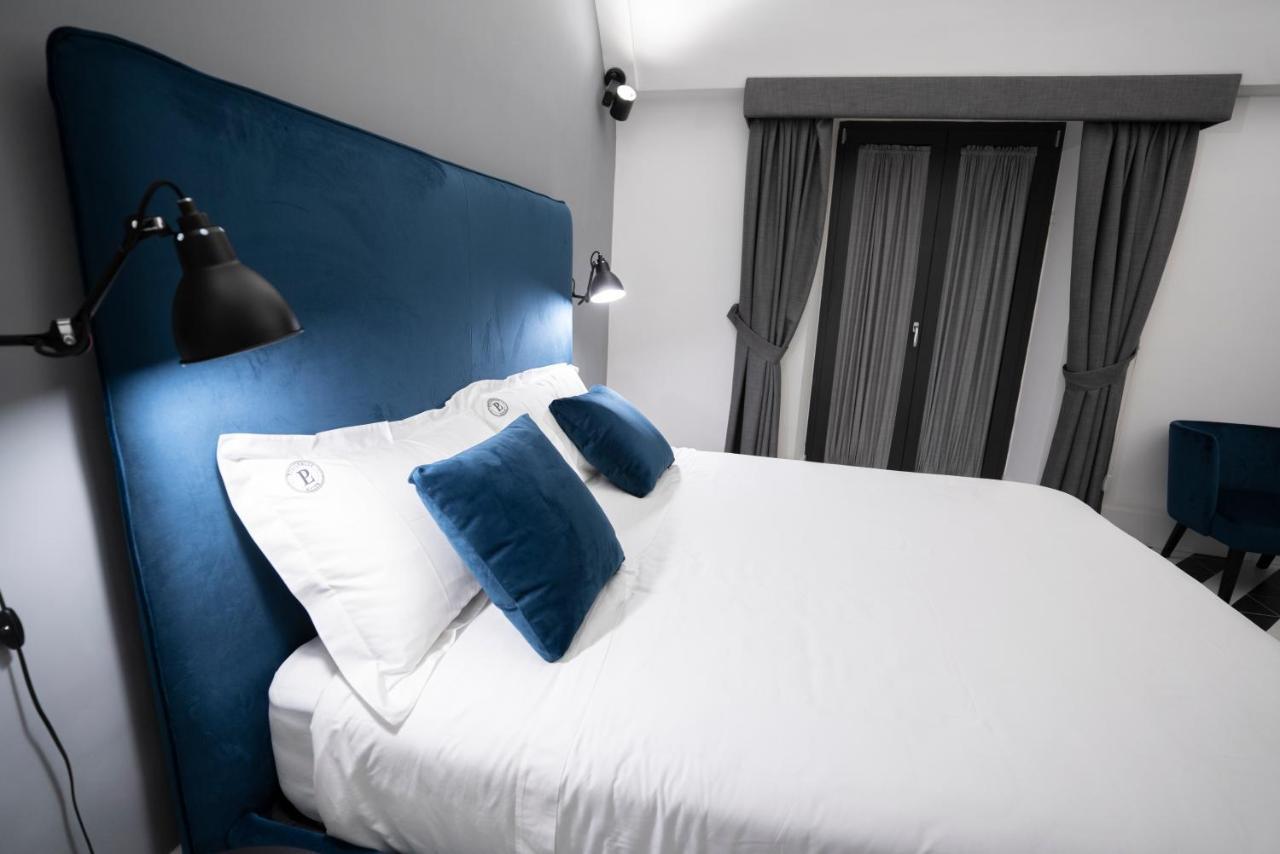 Pulcinella Suite เนเปิลส์ ภายนอก รูปภาพ