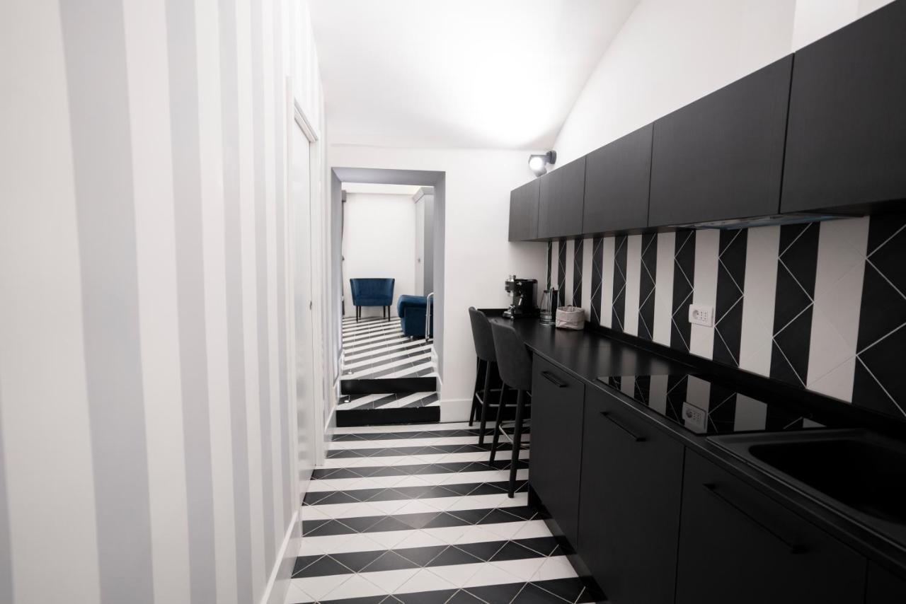 Pulcinella Suite เนเปิลส์ ภายนอก รูปภาพ